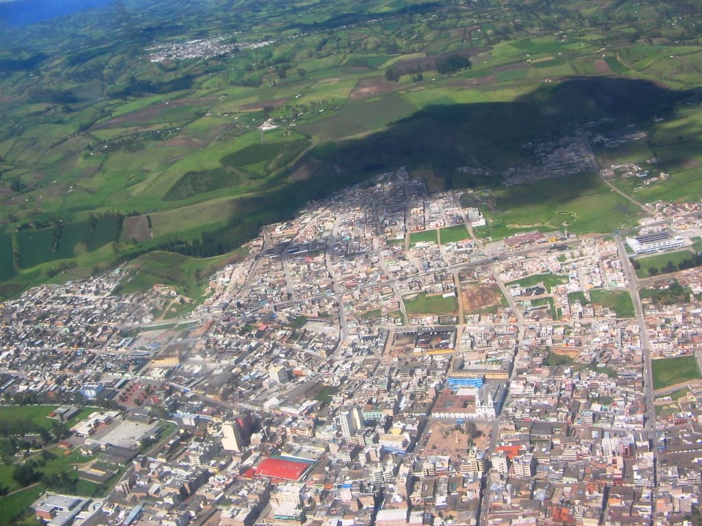 Transporte ejecutivo Ipiales - vista ciudad y Aeropuerto San Luis (IPI)