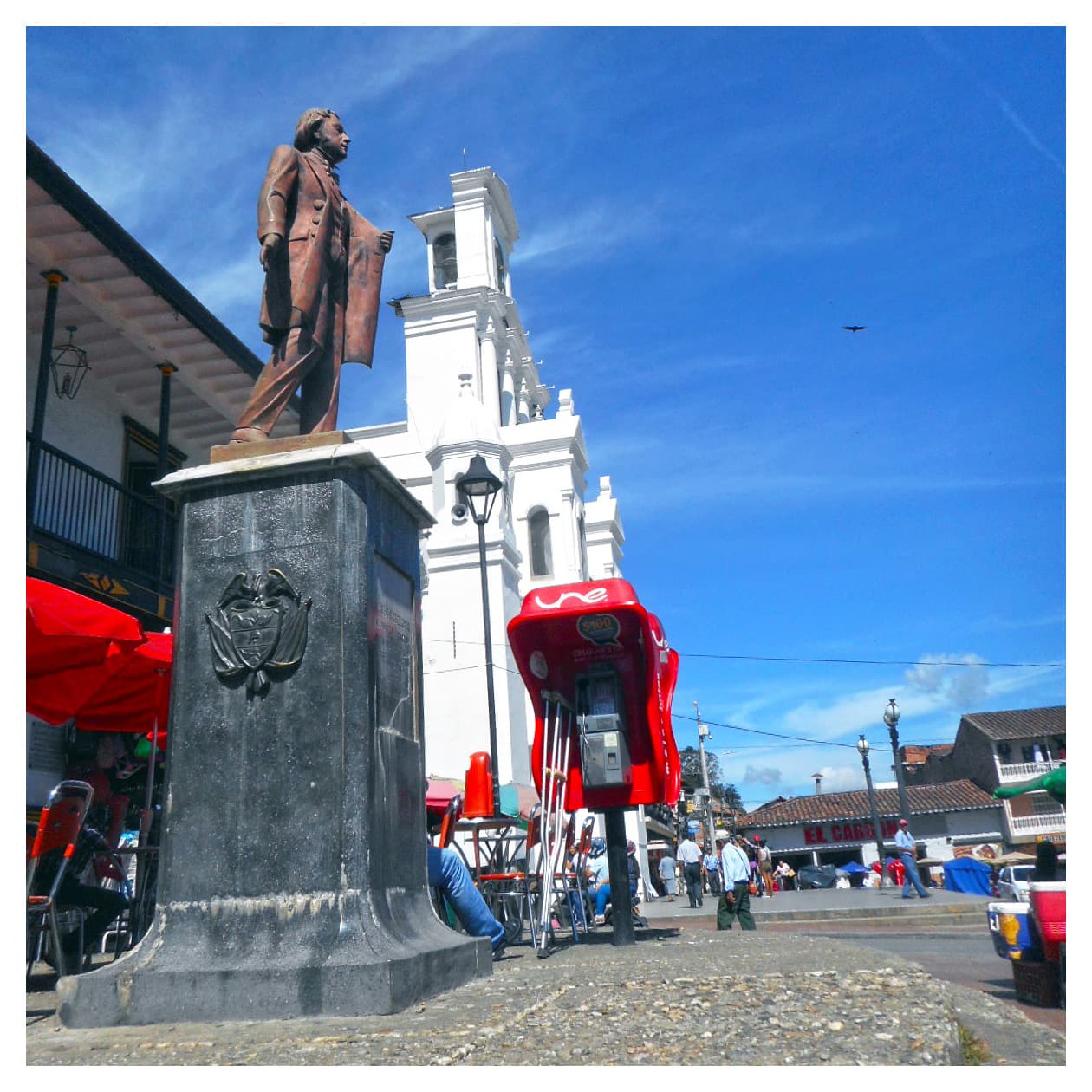Transporte ejecutivo Marinilla - vista ciudad y Aeropuerto José María Córdova (MDE) — a 15 km