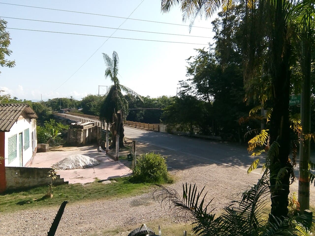 Transporte ejecutivo Puerto Boyacá - vista ciudad y Sin aeropuerto comercial — use Aeropuerto Yariguíes de Barrancabermeja (EJA) a 1.5h