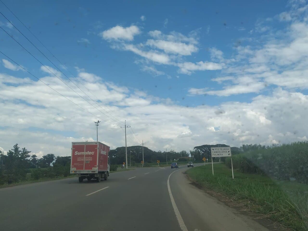 Transporte ejecutivo Puerto Tejada - vista ciudad y Sin aeropuerto — use Aeropuerto Alfonso Bonilla Aragón de Cali (CLO) a 40 min