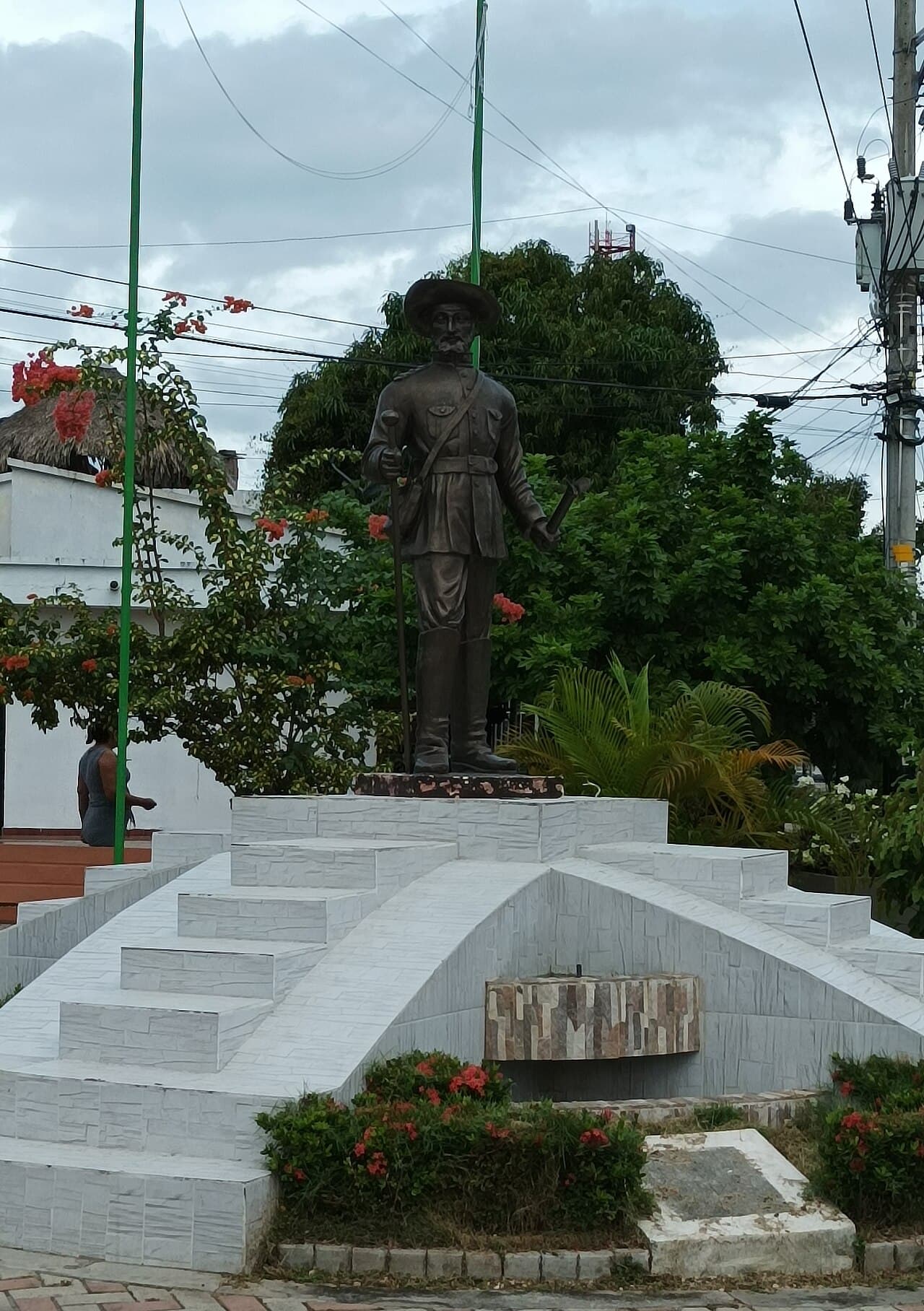 Transporte ejecutivo Sahagún - vista ciudad y Sin aeropuerto — use Aeropuerto Los Garzones de Montería (MTR) a 1.5h