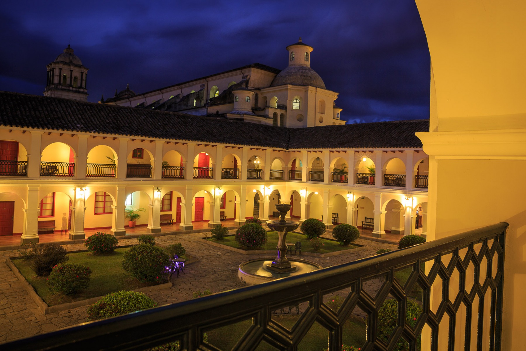 Transporte ejecutivo Popayán - vista ciudad y Aeropuerto Guillermo León Valencia (PPN)